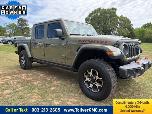 Used 2025 Jeep Gladiator Mojave w/ Convenience Group image 1