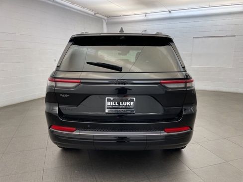 New 2026 Jeep Grand Cherokee Limited image 4