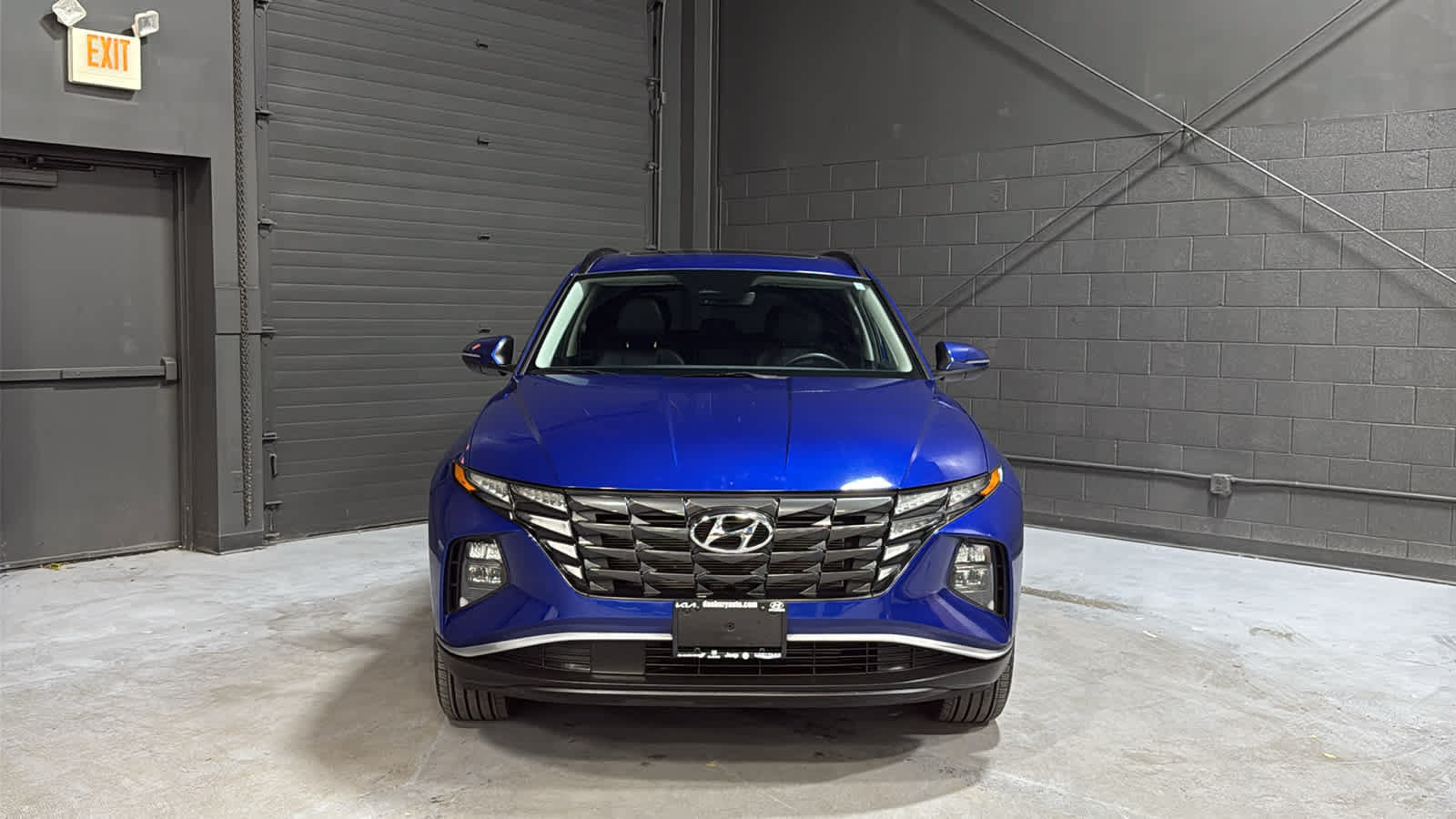 Used 2023 Hyundai Tucson SEL w/ Convenience Package AWD/4WD image 2