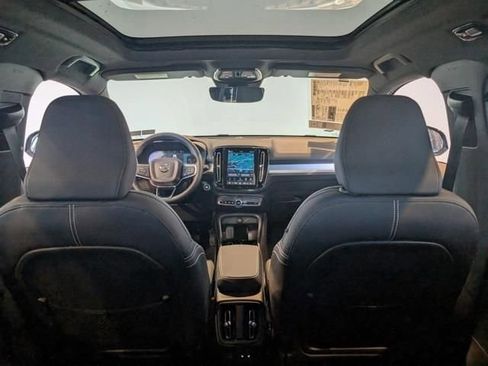 New 2026 Volvo XC40 B5 Ultra w/ Protection Package Premier AWD/4WD image 29