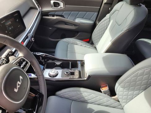 New 2025 Kia Sorento SX Prestige image 17