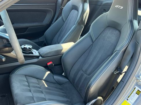 Certified 2024 Porsche 911 GT3 RWD image 5