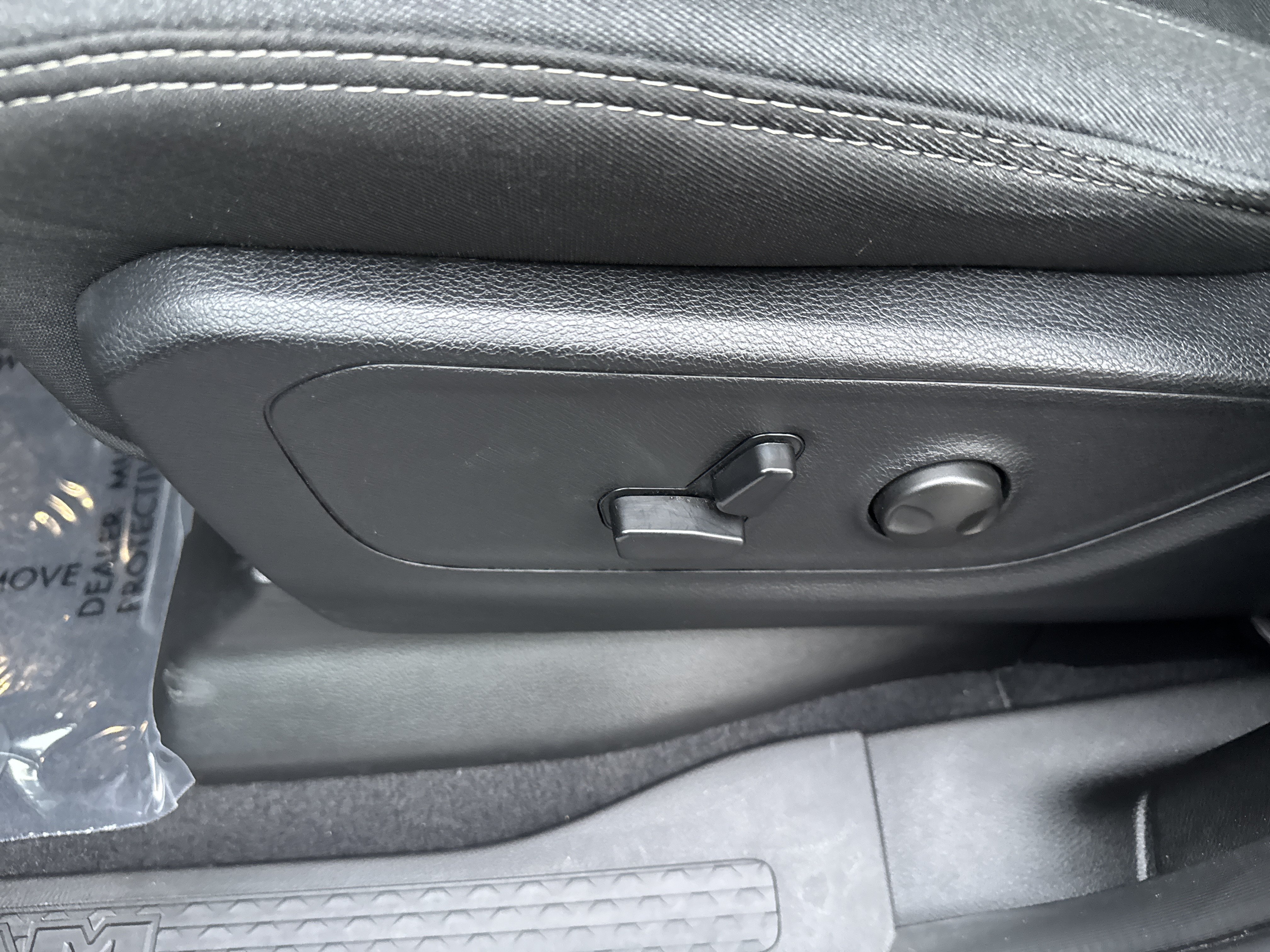 Used 2025 RAM 1500 Big Horn AWD/4WD image 5