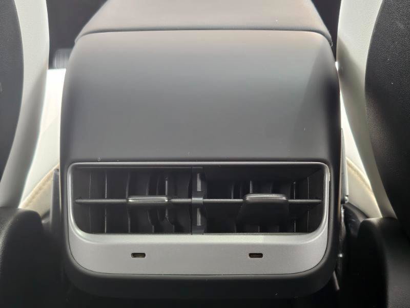 Used 2023 Tesla Model Y AWD image 62
