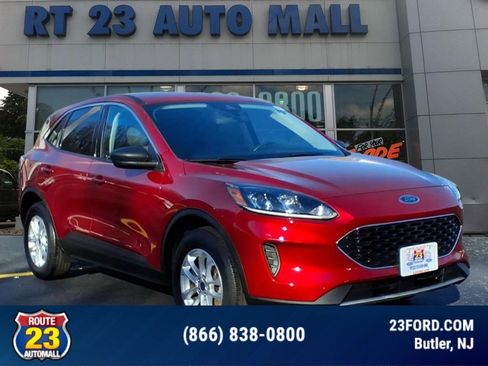Certified 2022 Ford Escape SE w/ Convenience Package image 1