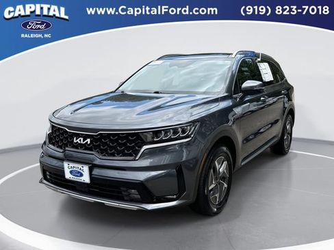 Used 2022 Kia Sorento EX w/ Panoramic Sunroof Package FWD image 1