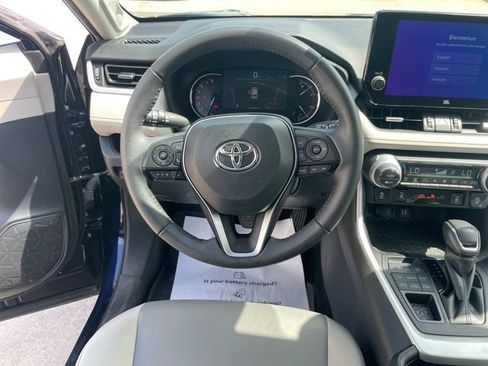 Used 2023 Toyota RAV4 XLE Premium AWD/4WD image 23