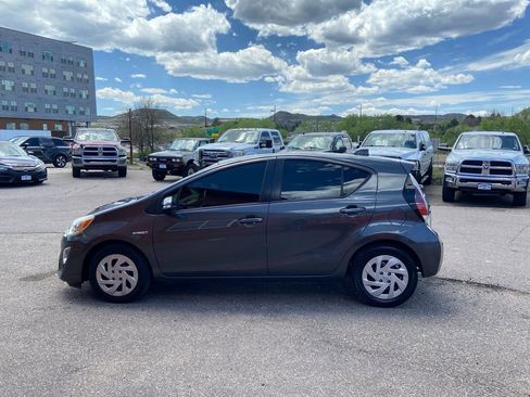 Used 2016 Toyota Prius C Two FWD image 6