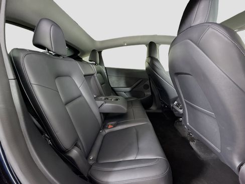 Used 2022 Tesla Model Y Performance AWD/4WD image 28
