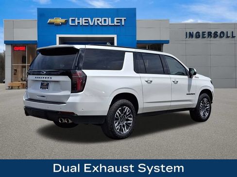 Used 2025 Chevrolet Suburban Z71 AWD/4WD image 26