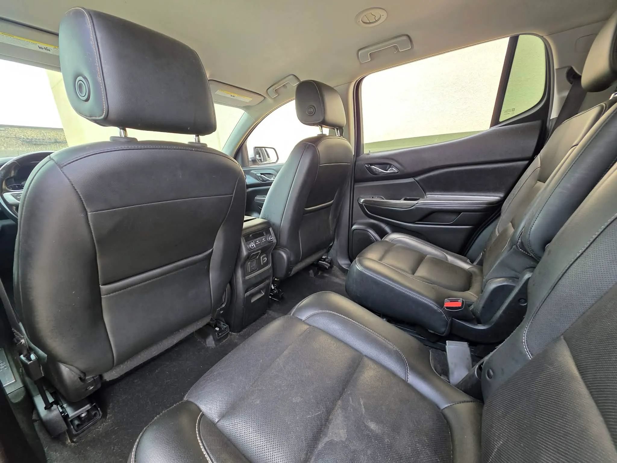 Used 2019 GMC Acadia SLT FWD image 13
