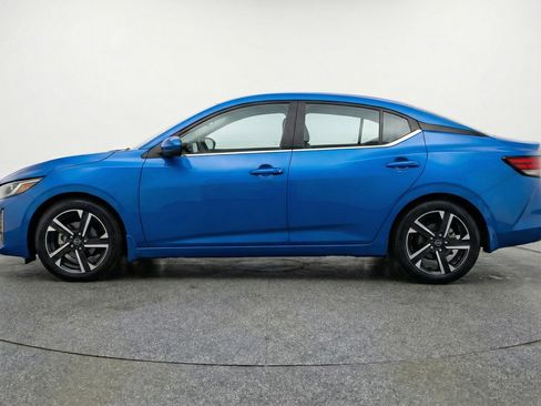 Used 2025 Nissan Sentra SV image 5