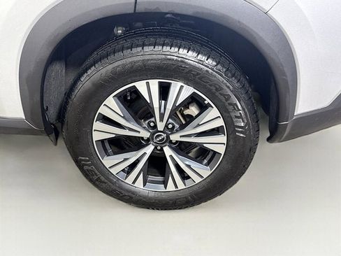 Certified 2023 Nissan Rogue SV image 24