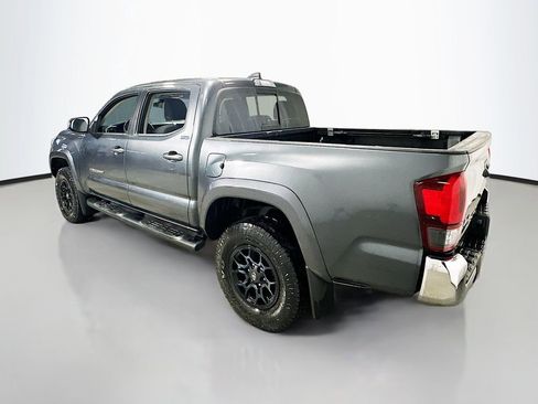 Used 2020 Toyota Tacoma SR5 AWD/4WD image 6