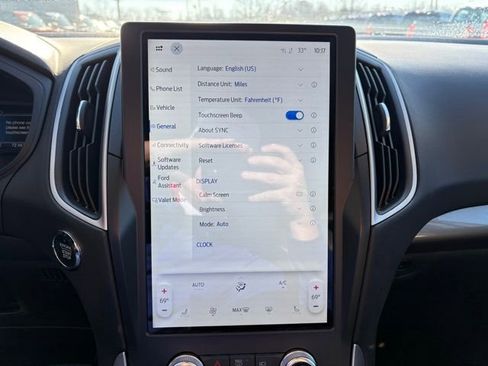 Used 2024 Ford Edge SEL image 17