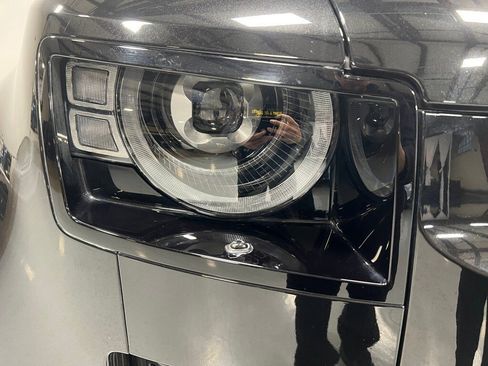 Used 2024 Land Rover Defender 110 S image 10