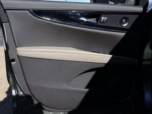 Used 2023 Lincoln Nautilus Reserve w/ Equipment Group 201A image 22