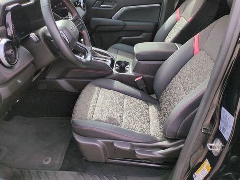 Used 2023 Chevrolet Colorado Z71 image 15