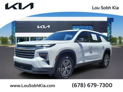 Used 2024 Chevrolet Traverse LT