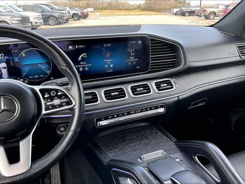 Used 2021 Mercedes-Benz GLS 450 4MATIC image 9
