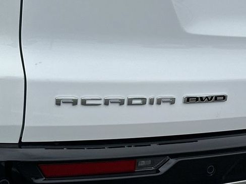 New 2026 GMC Acadia Denali w/ Super Cruise Package AWD/4WD image 32