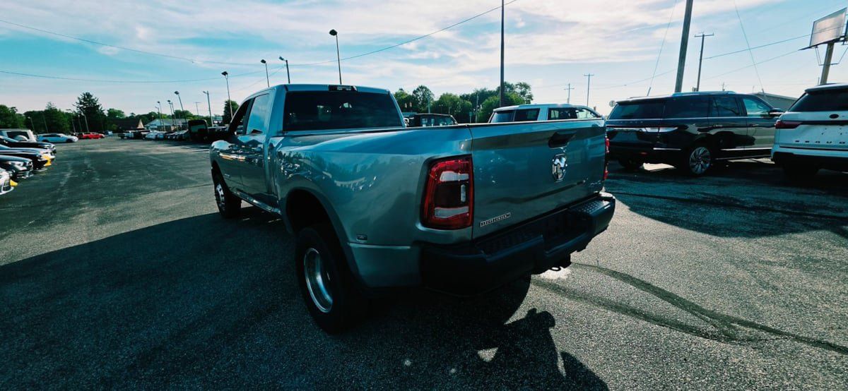Used 2023 RAM 3500 Big Horn w/ Level 1 Equipment Group AWD/4WD image 6