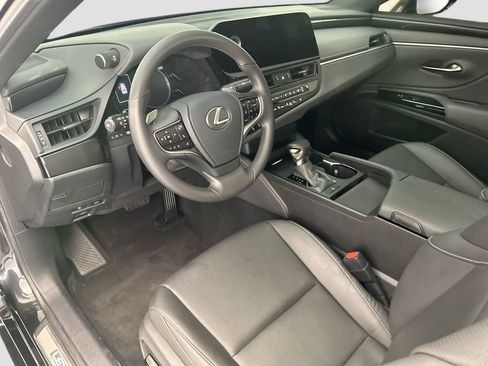 Used 2025 Lexus ES 350 w/ Accessory Package (Z2) FWD image 9