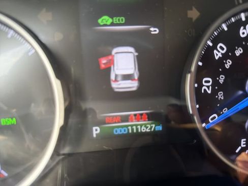 Used 2019 Toyota RAV4 XLE w/ Convenience Package AWD/4WD image 13