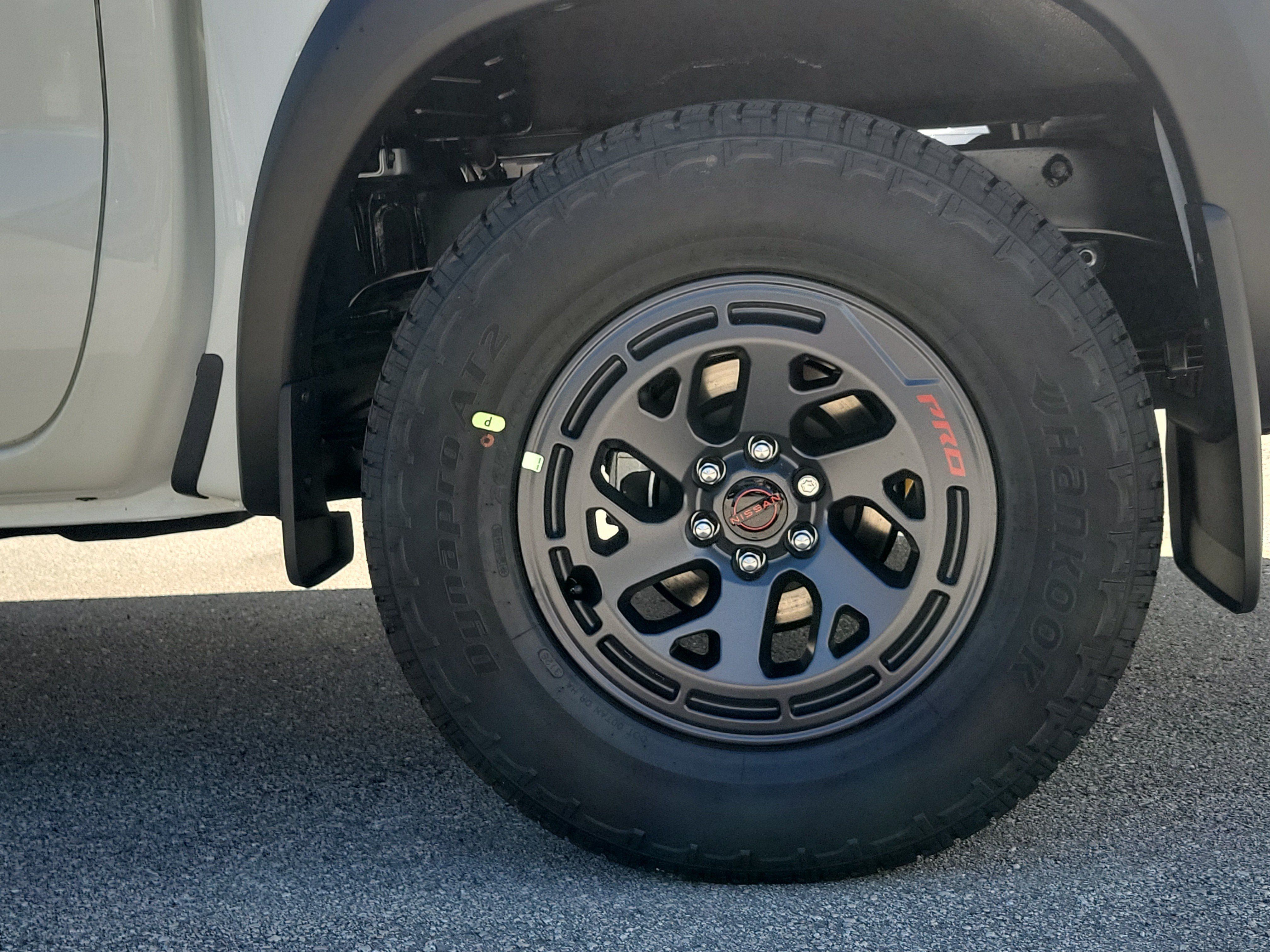 New 2027 Nissan Frontier PRO-4X w/ Pro Convenience Package RWD image 7