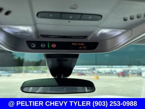 Used 2020 Chevrolet Equinox LT FWD image 19