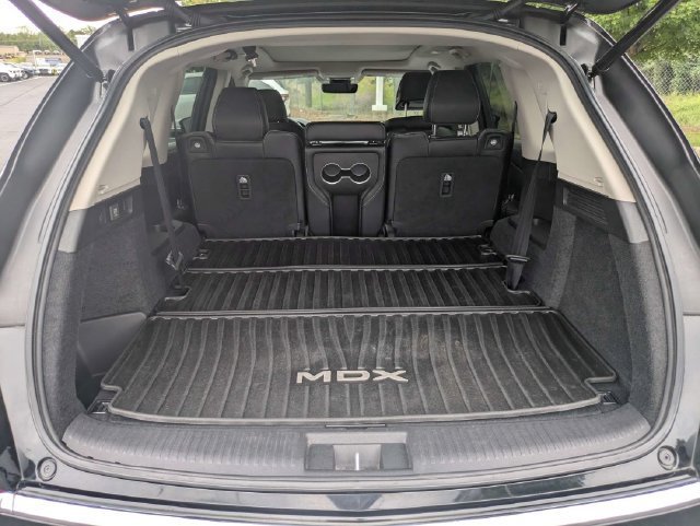 Used 2023 Acura MDX w/ Technology Package FWD image 13