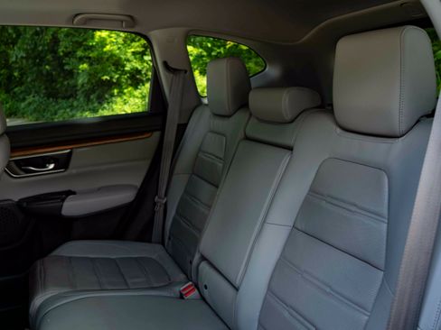Used 2019 Honda CR-V Touring image 18