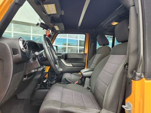 Used 2012 Jeep Wrangler Sahara AWD/4WD image 24