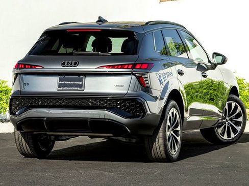 New 2026 Audi Q3 quattro 2.0T AWD/4WD image 7