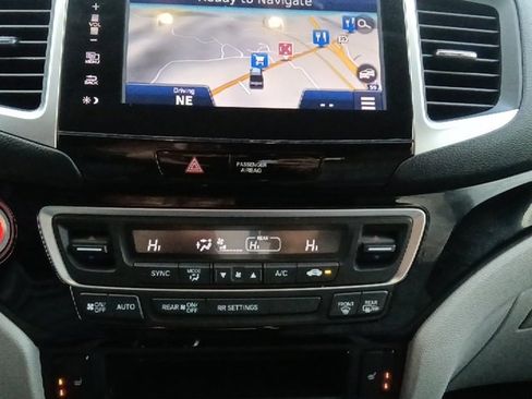 Used 2020 Honda Ridgeline RTL-E image 22