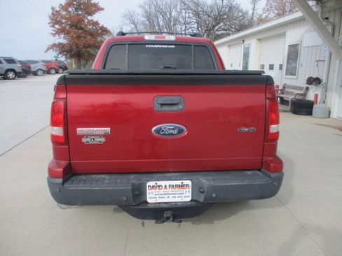 Used 2010 Ford Explorer Sport Trac XLT image 15
