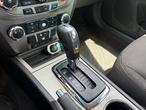 Used 2010 Ford Fusion SE FWD image 17