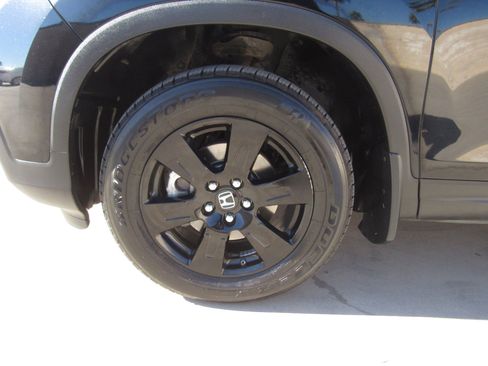 Certified 2017 Honda Ridgeline Black Edition image 4