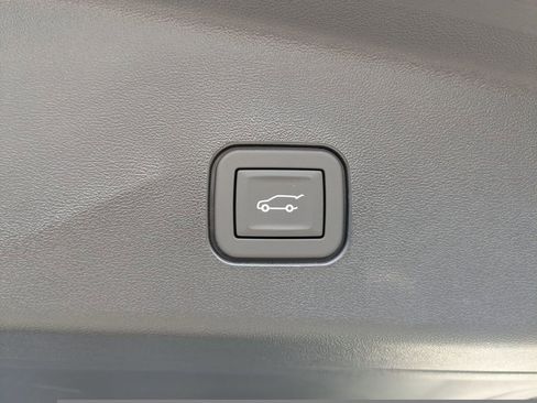 New 2026 Cadillac Vistiq Luxury w/ LPO, Floor Liner Package image 13