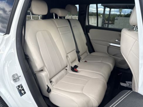 Certified 2023 Mercedes-Benz EQB 300 4MATIC image 17