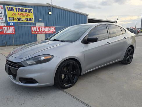 Used 2015 Dodge Dart SXT image 2