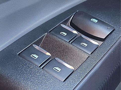 New 2026 Ford Maverick XL AWD/4WD image 15