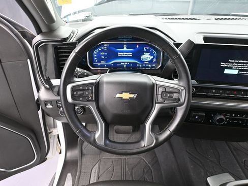 Used 2024 Chevrolet Silverado 2500 LTZ AWD/4WD image 30