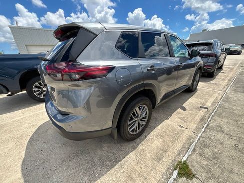Used 2026 Nissan Rogue S FWD image 4