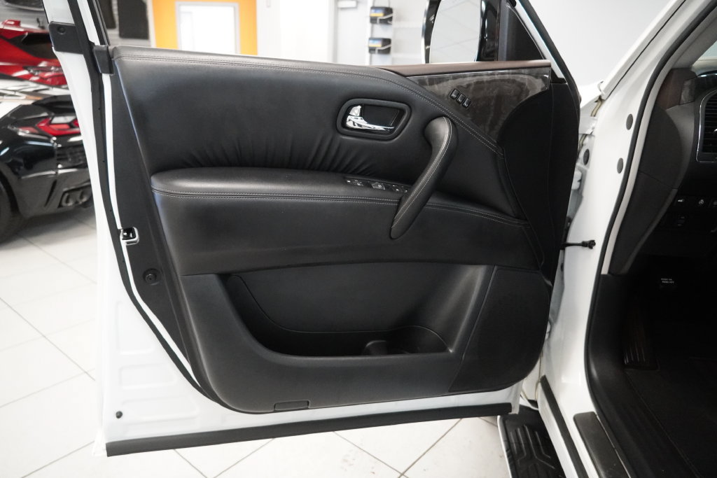 Used 2023 Nissan Armada Platinum w/ Captain's Chairs Package AWD/4WD image 6
