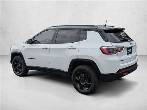Used 2024 Jeep Compass Trailhawk AWD/4WD image 8