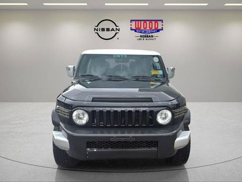 Used 2014 Toyota FJ Cruiser 4WD w/ Upgrade Package image 6