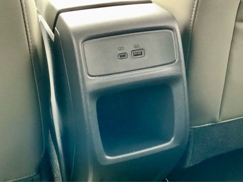 Certified 2025 Chevrolet Trax ACTIV image 47