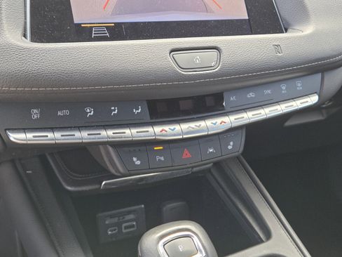 Used 2019 Cadillac XT4 Premium Luxury w/ Cold Weather Package image 21