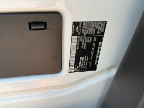 Used 2023 Mercedes-Benz Sprinter 2500 image 17